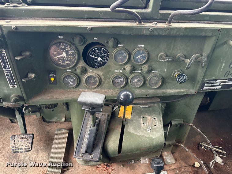 image for item ER4884 1985 AM General M929 6X6 dump truck