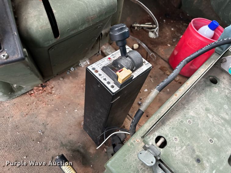 image for item ER4884 1985 AM General M929 6X6 dump truck