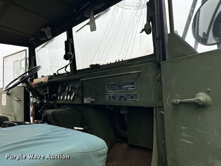 image for item ER4884 1985 AM General M929 6X6 dump truck