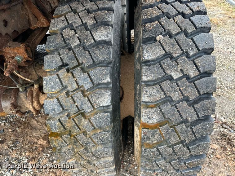 image for item ER4884 1985 AM General M929 6X6 dump truck