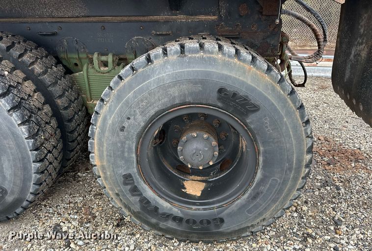 image for item ER4884 1985 AM General M929 6X6 dump truck