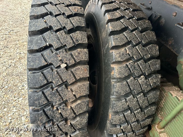 image for item ER4884 1985 AM General M929 6X6 dump truck