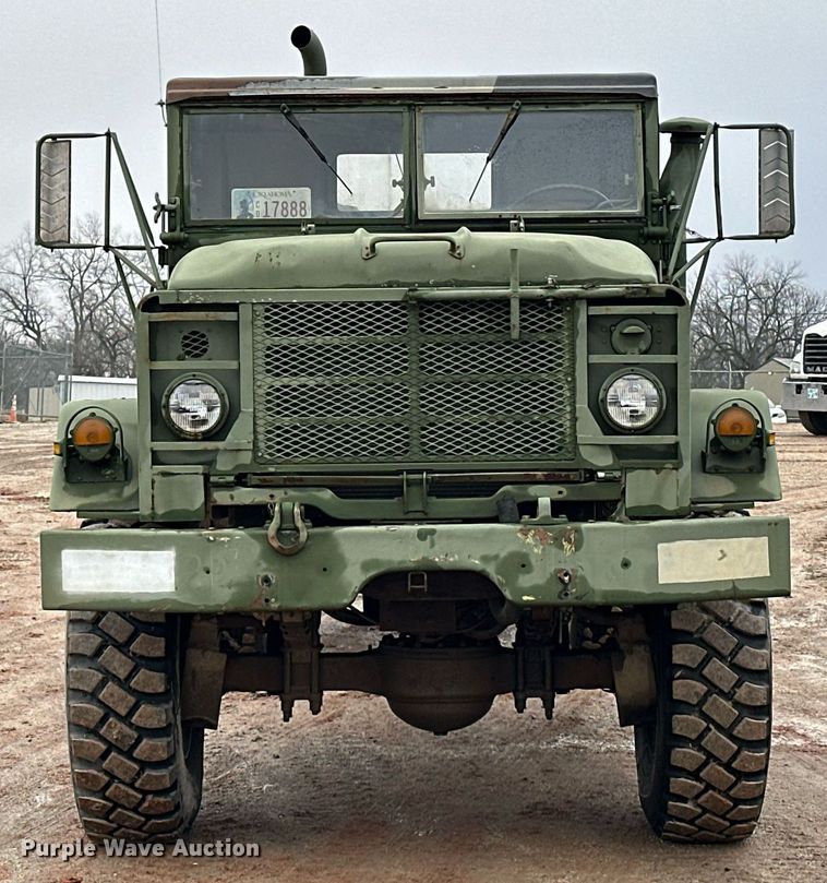 image for item ER4885 1986 AM General M944A1 6X6 truck cab and chassis