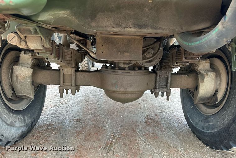 image for item ER4885 1986 AM General M944A1 6X6 truck cab and chassis