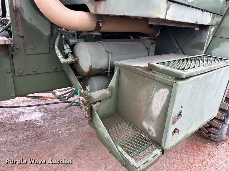 image for item ER4885 1986 AM General M944A1 6X6 truck cab and chassis