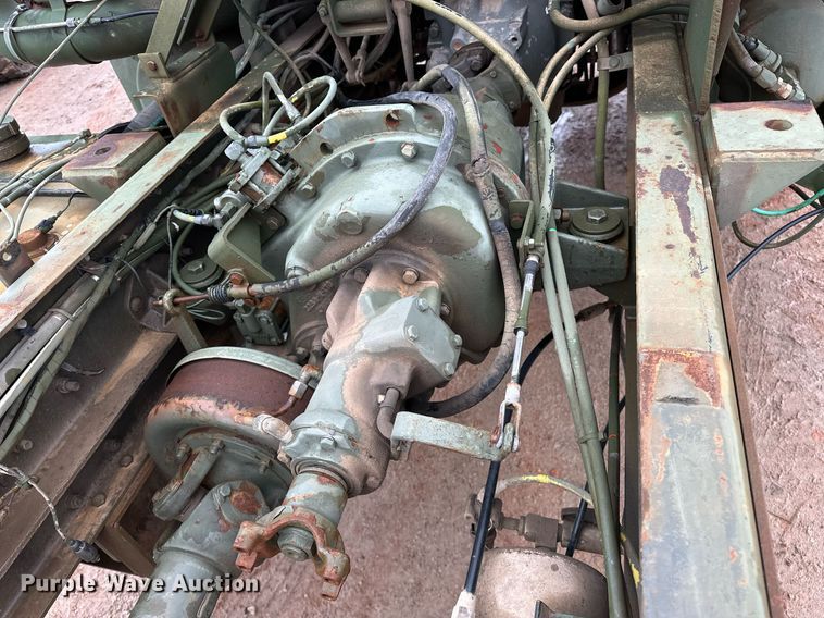 image for item ER4885 1986 AM General M944A1 6X6 truck cab and chassis