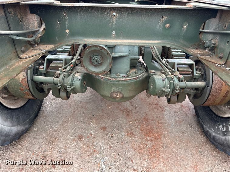 image for item ER4885 1986 AM General M944A1 6X6 truck cab and chassis