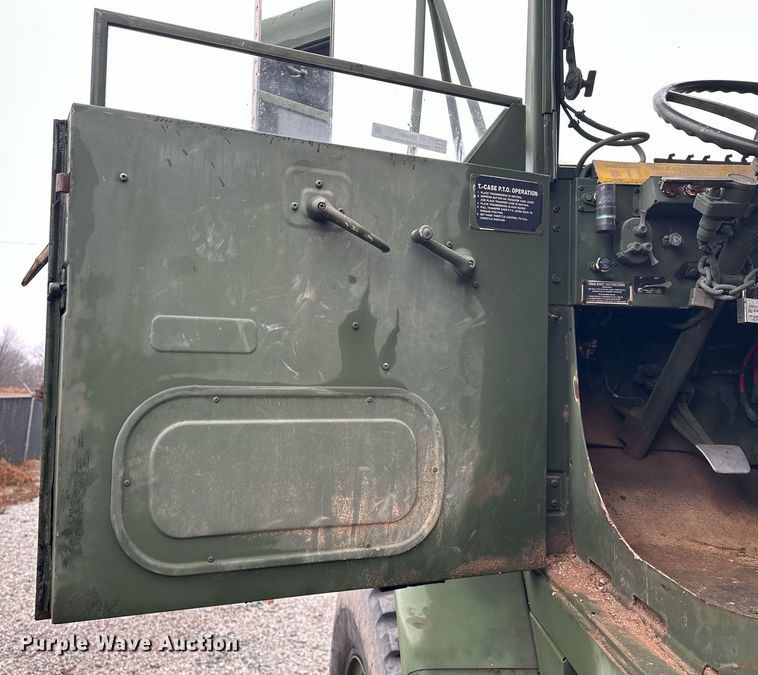 image for item ER4885 1986 AM General M944A1 6X6 truck cab and chassis