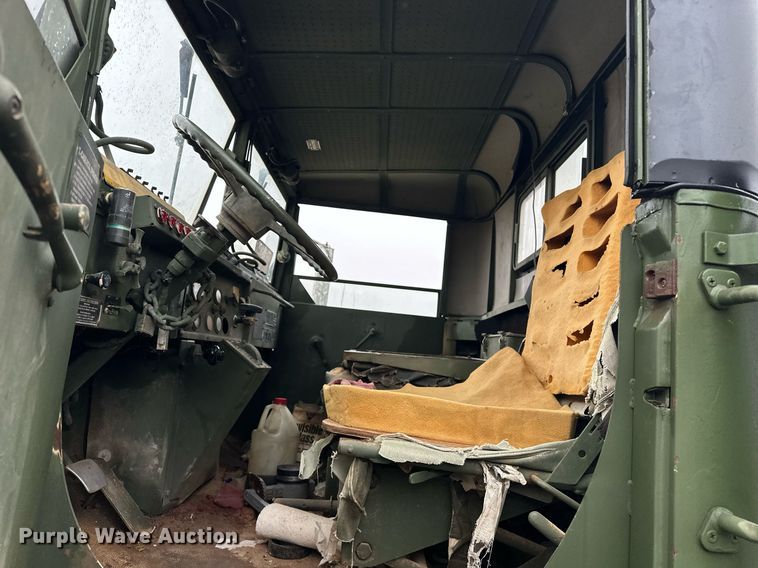 image for item ER4885 1986 AM General M944A1 6X6 truck cab and chassis