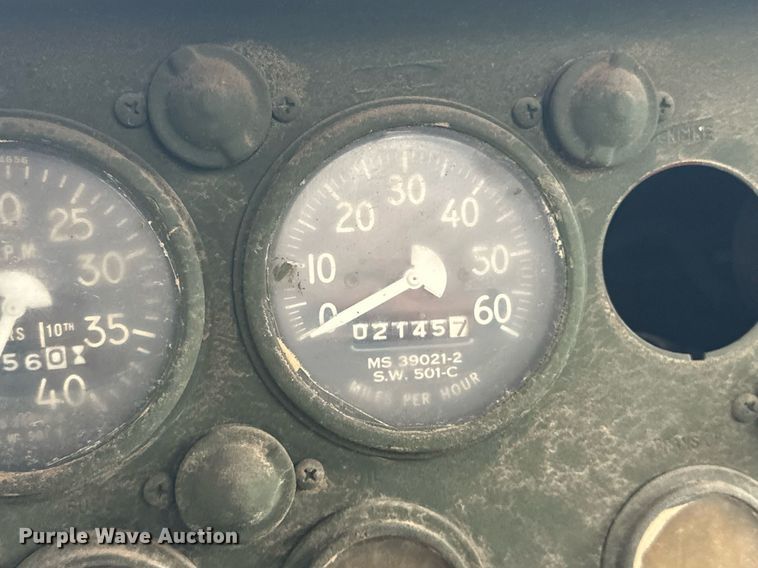 image for item ER4885 1986 AM General M944A1 6X6 truck cab and chassis