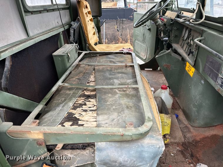 image for item ER4885 1986 AM General M944A1 6X6 truck cab and chassis