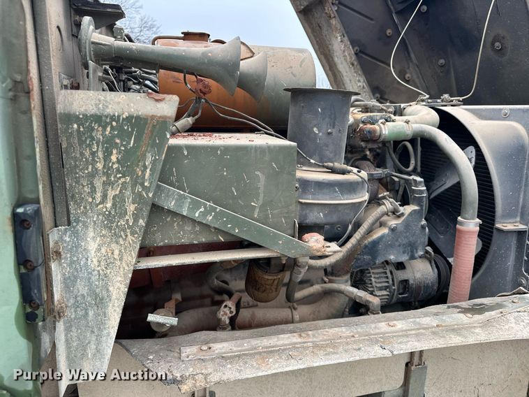 image for item ER4885 1986 AM General M944A1 6X6 truck cab and chassis