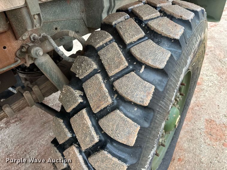 image for item ER4885 1986 AM General M944A1 6X6 truck cab and chassis