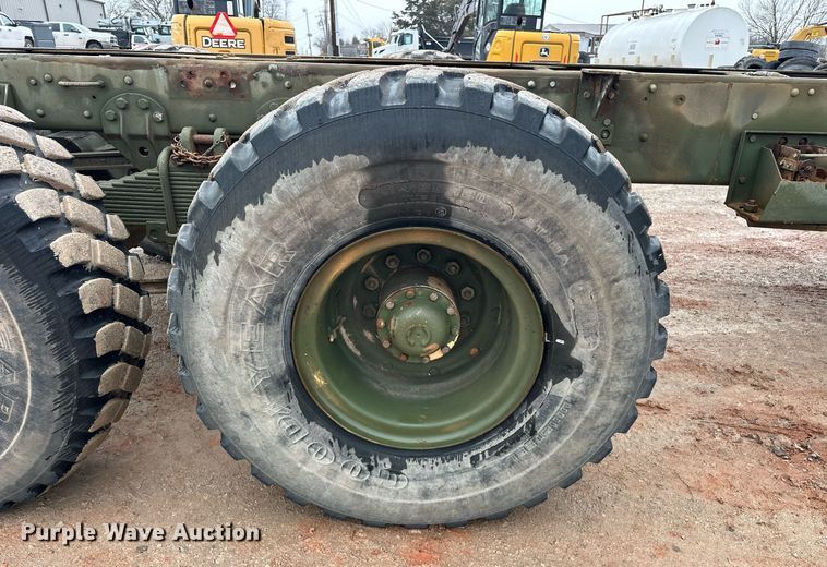 image for item ER4885 1986 AM General M944A1 6X6 truck cab and chassis