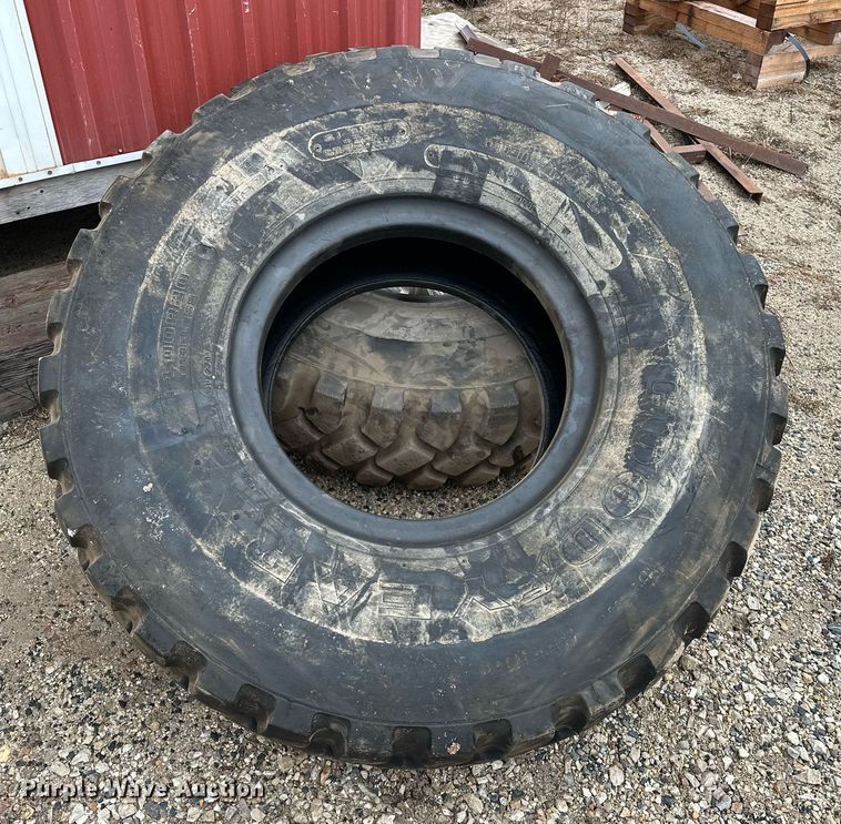 image for item ER4885 1986 AM General M944A1 6X6 truck cab and chassis