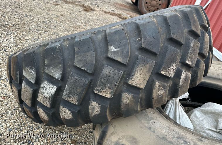 image for item ER4885 1986 AM General M944A1 6X6 truck cab and chassis