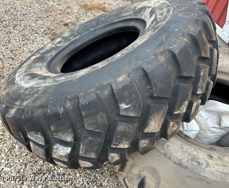 image for item ER4885 1986 AM General M944A1 6X6 truck cab and chassis