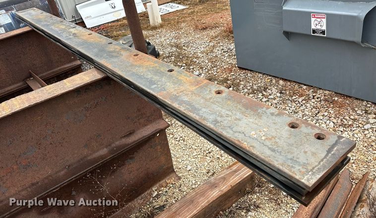 image for item ER4889 11' W snow plow