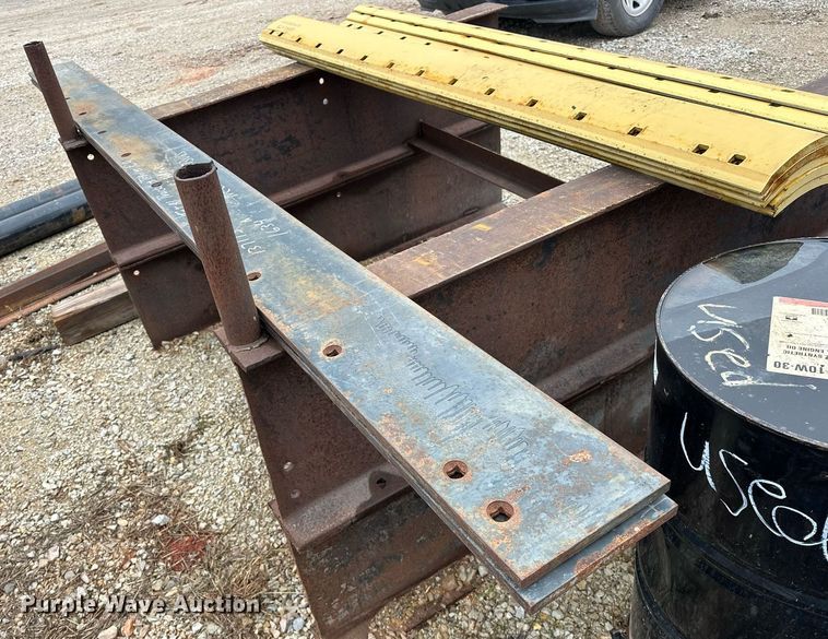 image for item ER4889 11' W snow plow