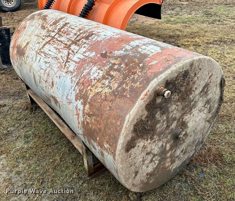 image for item ER4891 Oil tank