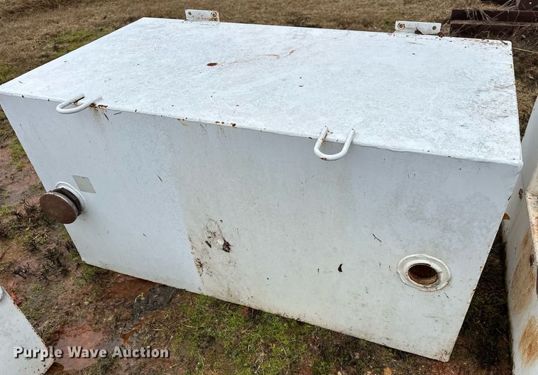 image for item ER4892 (3) auxiliary fuel tanks