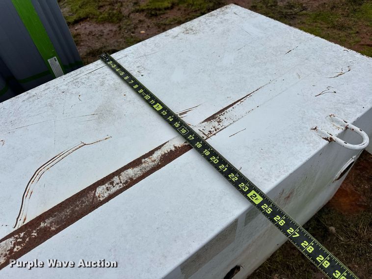 image for item ER4892 (3) auxiliary fuel tanks