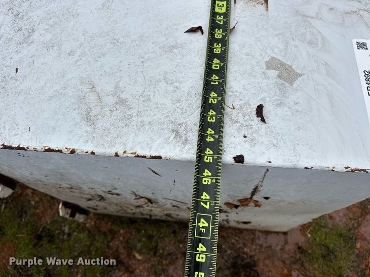 image for item ER4892 (3) auxiliary fuel tanks