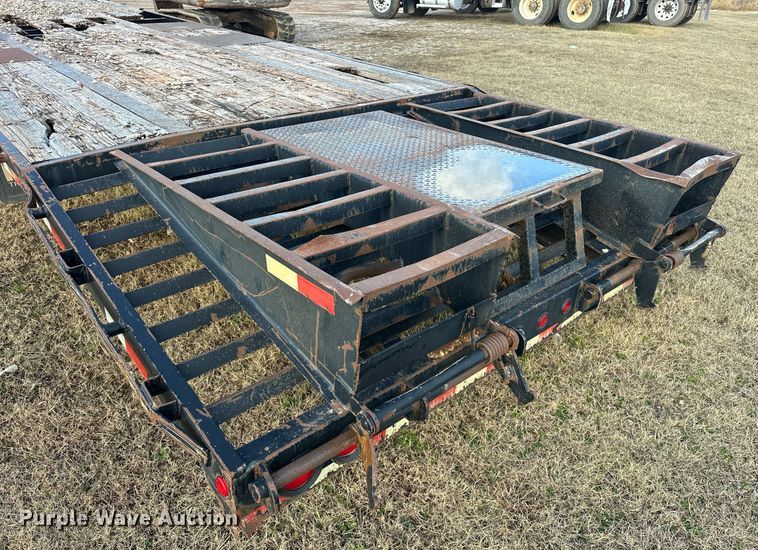 image for item ER4896 2011 May Trailer equipment trailer
