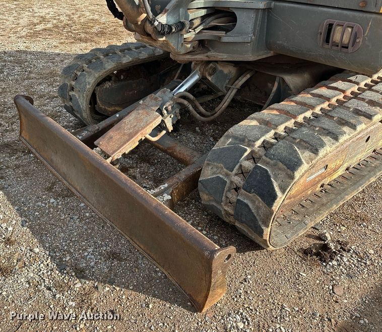 image for item ER4897 2004 Volvo EC55B mini excavator