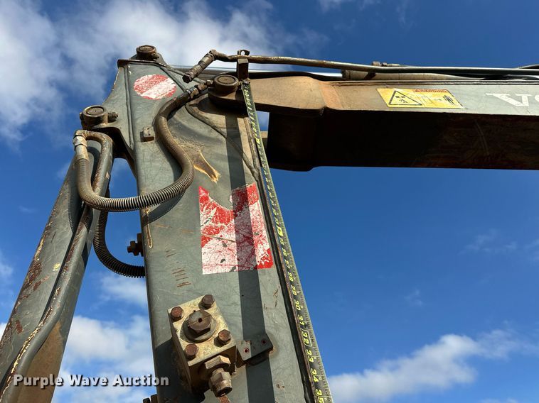 image for item ER4897 2004 Volvo EC55B mini excavator