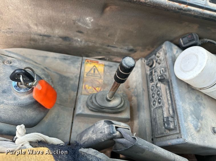 image for item ER4897 2004 Volvo EC55B mini excavator