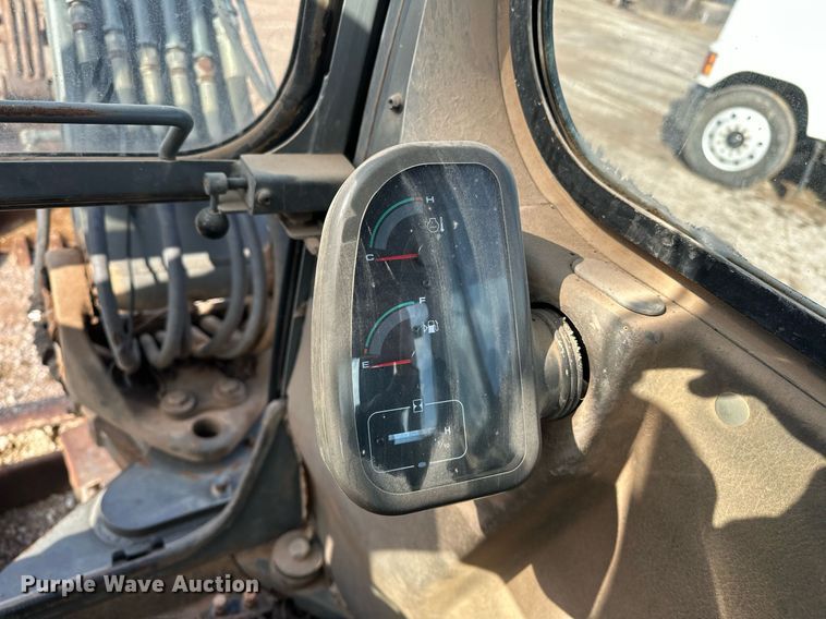 image for item ER4897 2004 Volvo EC55B mini excavator