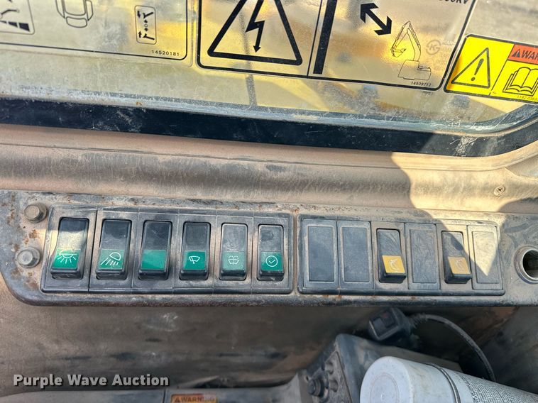 image for item ER4897 2004 Volvo EC55B mini excavator