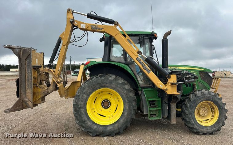 image for item ER4898 2017 John Deere 6110M MFWD tractor