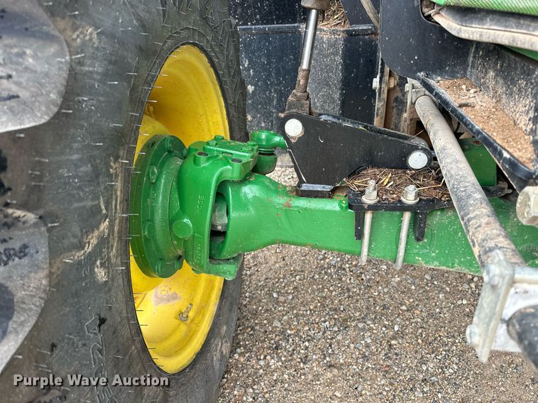 image for item ER4898 2017 John Deere 6110M MFWD tractor