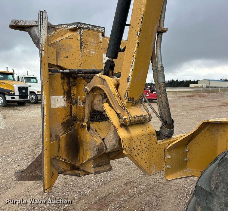 image for item ER4898 2017 John Deere 6110M MFWD tractor