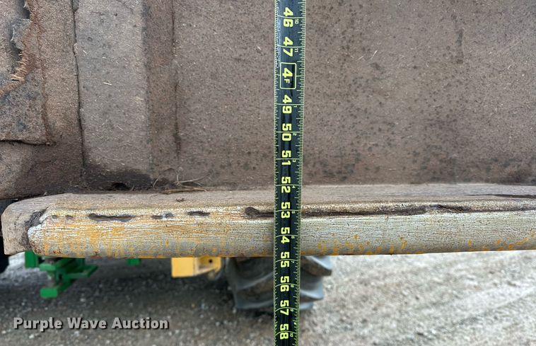 image for item ER4898 2017 John Deere 6110M MFWD tractor