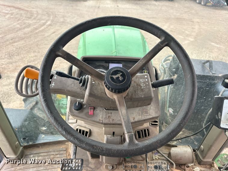 image for item ER4898 2017 John Deere 6110M MFWD tractor