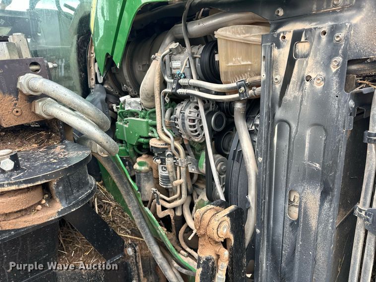 image for item ER4898 2017 John Deere 6110M MFWD tractor