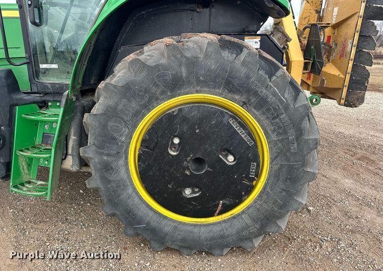 image for item ER4898 2017 John Deere 6110M MFWD tractor
