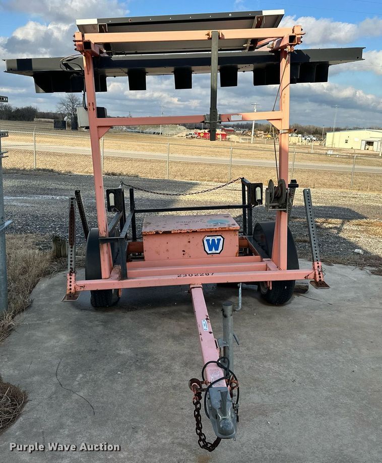 image for item ER4902 Wanco arrow board trailer