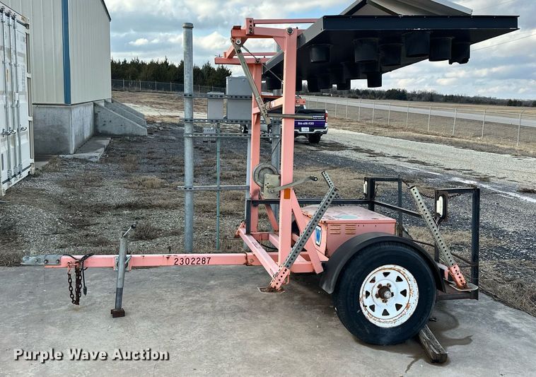 image for item ER4902 Wanco arrow board trailer