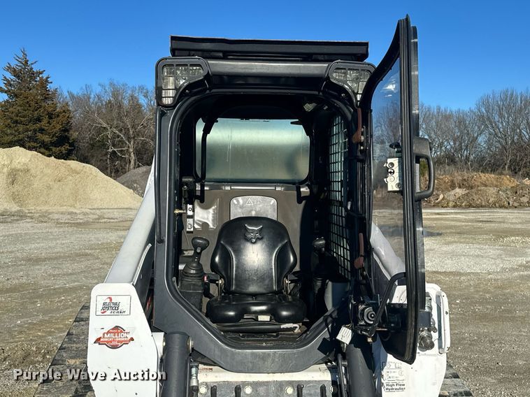 image for item ER4919 2014 Bobcat T870 tracked skid steer loader