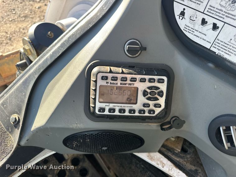 image for item ER4919 2014 Bobcat T870 tracked skid steer loader