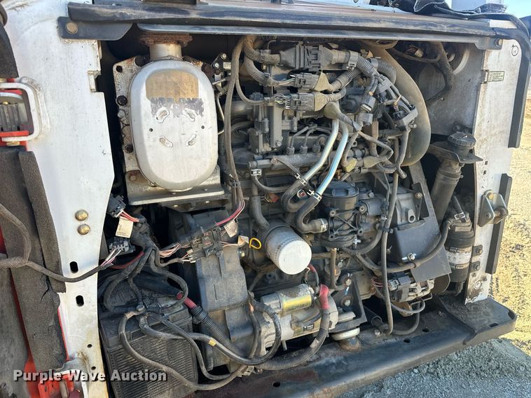 image for item ER4919 2014 Bobcat T870 tracked skid steer loader