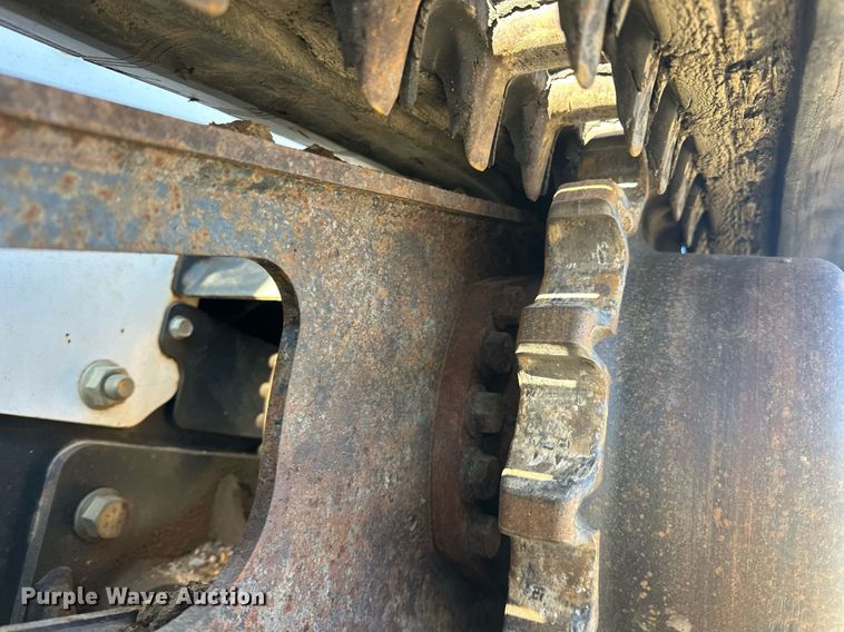 image for item ER4919 2014 Bobcat T870 tracked skid steer loader