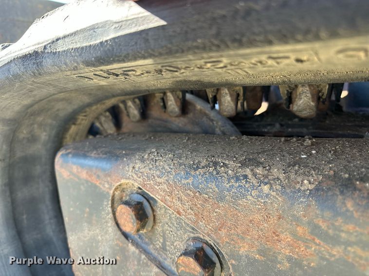 image for item ER4919 2014 Bobcat T870 tracked skid steer loader