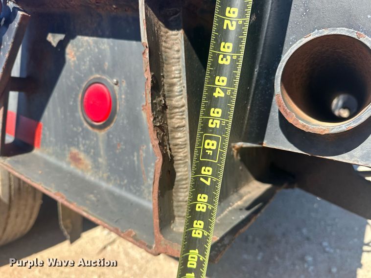 image for item ER4928 2004 Magnolia Lowboy drop deck equipment trailer