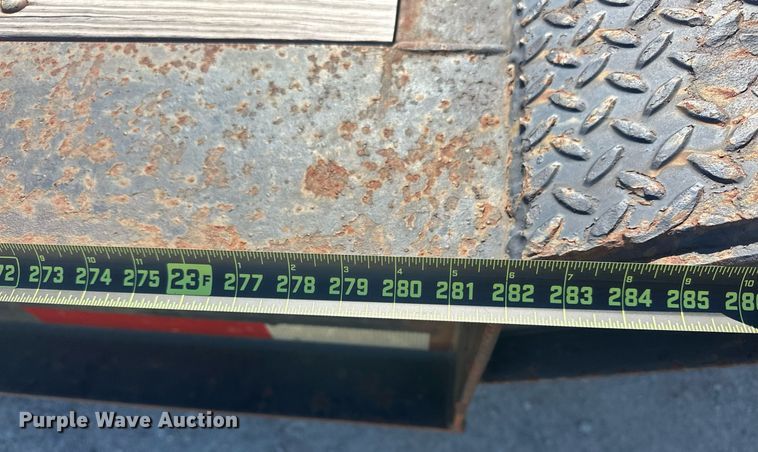 image for item ER4928 2004 Magnolia Lowboy drop deck equipment trailer