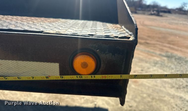 image for item ER4928 2004 Magnolia Lowboy drop deck equipment trailer